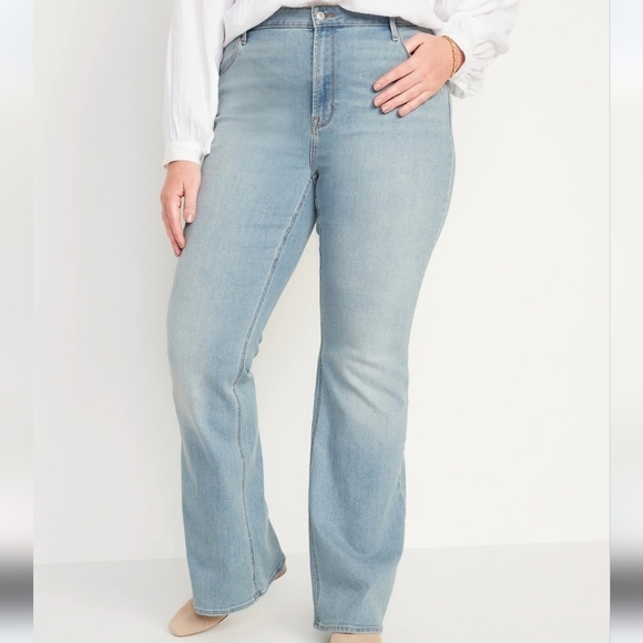 Old Navy Denim - Old Navy High Rise Flare Light Wash Jeans Size Women's 16